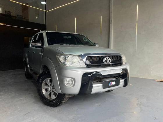 TOYOTA HILUX 3.0 SR 4X2 CD 16V TURBO INTERCOOLER DIESEL 4P MANUAL